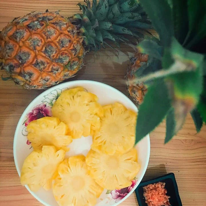 
Premium Grade 2021 new crop sweety fresh mini pineapple fruit shipping from Viet Nam 