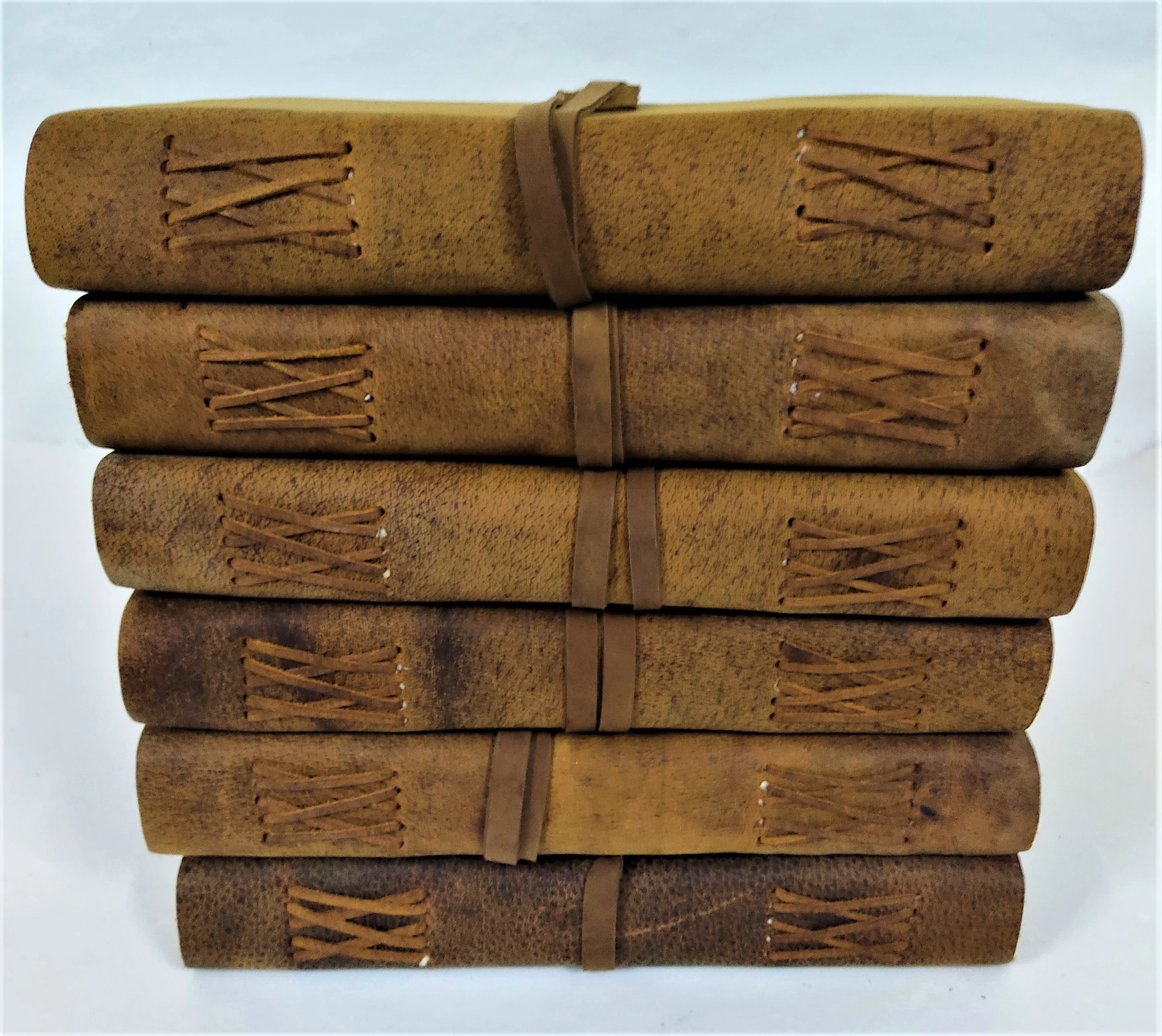 Уникальный стиль продажи 7 5x5 коричневый винтажный кожаный журнал ручной работы A5 блокнот в бумажном переплете с краем края переработанной бумаги