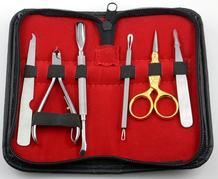 Customized Professional High Quality 6 pieces Manicure Pedicure Set for Women Portable Nail Tool kit with synthetic Leather Case