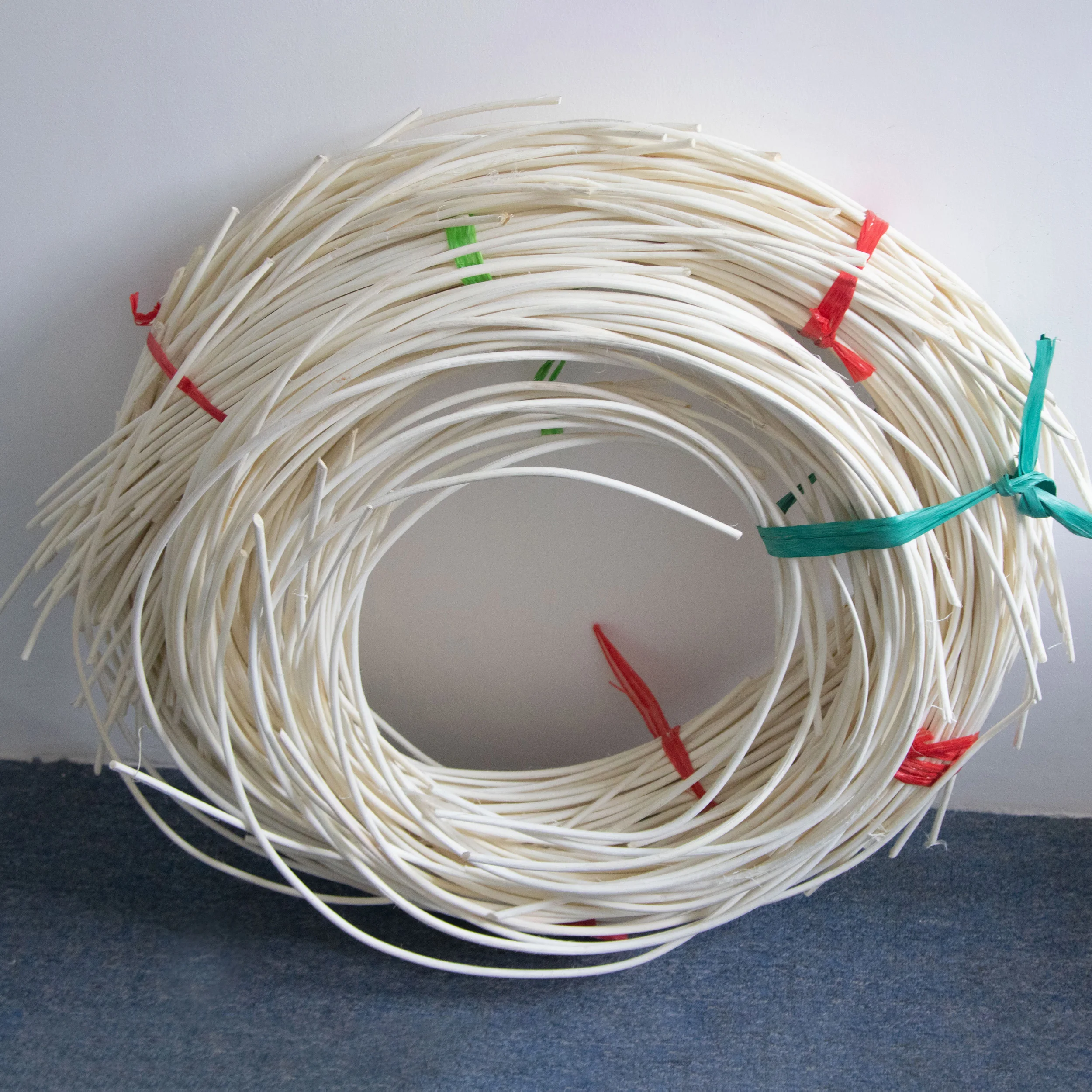 Высококачественная синтетическая ротанговая тростниковая тесьма по хорошей цене для мебели во Вьетнаме от производителя