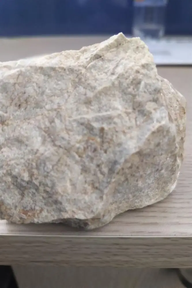 
Top quality dolomite with low iron and silica (Whatsapp/ Zalo/ Viber: Ms Hana Lee: +84 971 222 099) 