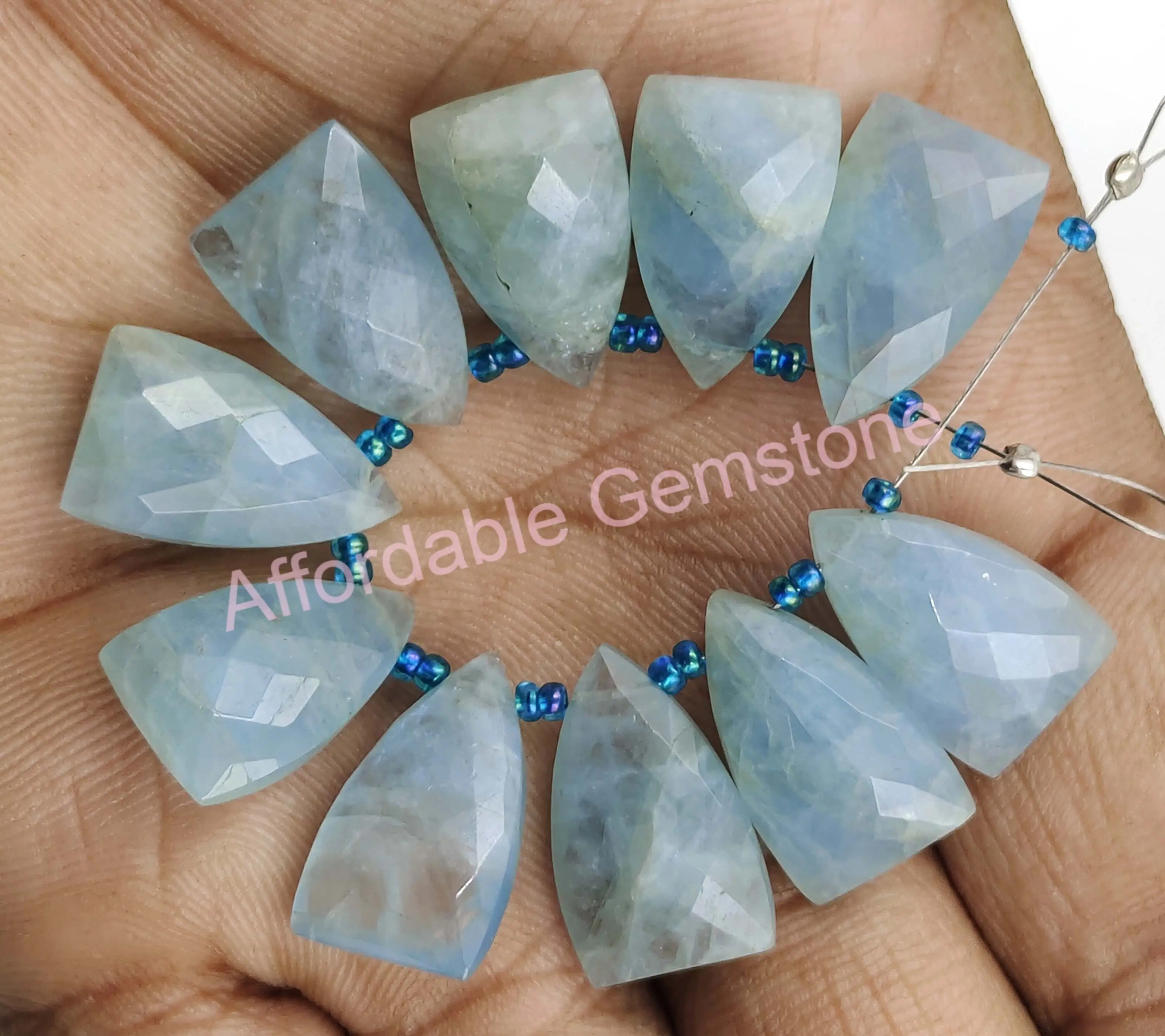 Натуральный аквамарин ромб кинжал форма граненый драгоценный камень сверху просверленные драгоценные камни полированные Изготовление ювелирных изделий Размер