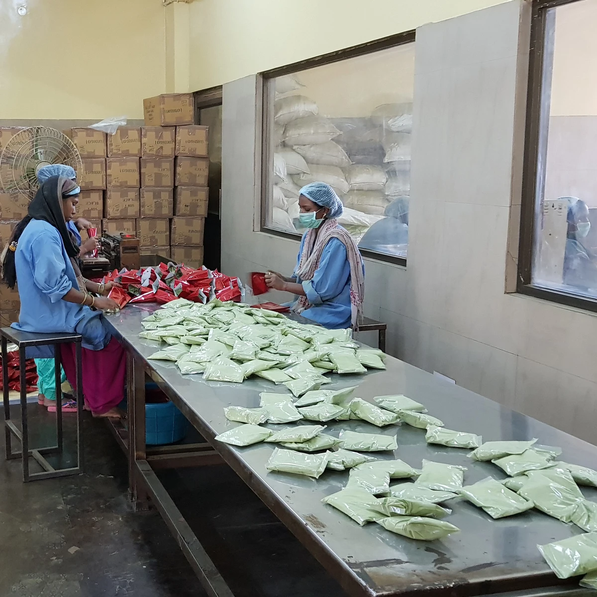 Лидер продаж 100% травяной экстракт порошок листьев Индиго лучший продукт для укладки волос