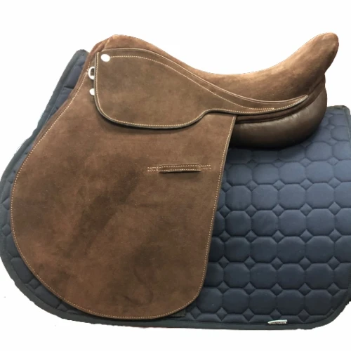 POLO HORSE SADDLE POLO SADDLE   THE SADDLE IS DESIGNED FOR COMFORT EVEN ON THE FIRST TIME ONE SITS IN IT. THE FLAPS ARE DARK BRO