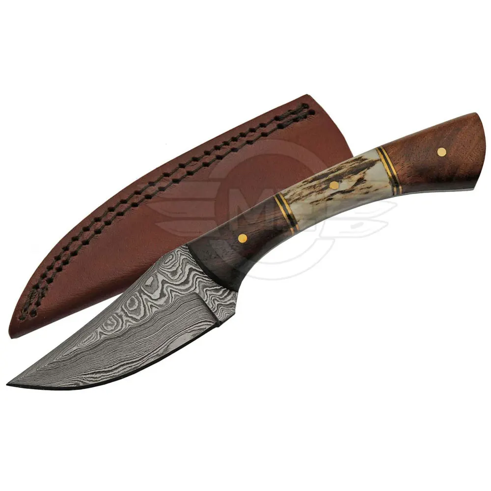 
Custom Hand made Damascus Steel Skinner Knife With Black Buffalo Horn And Brass handle 