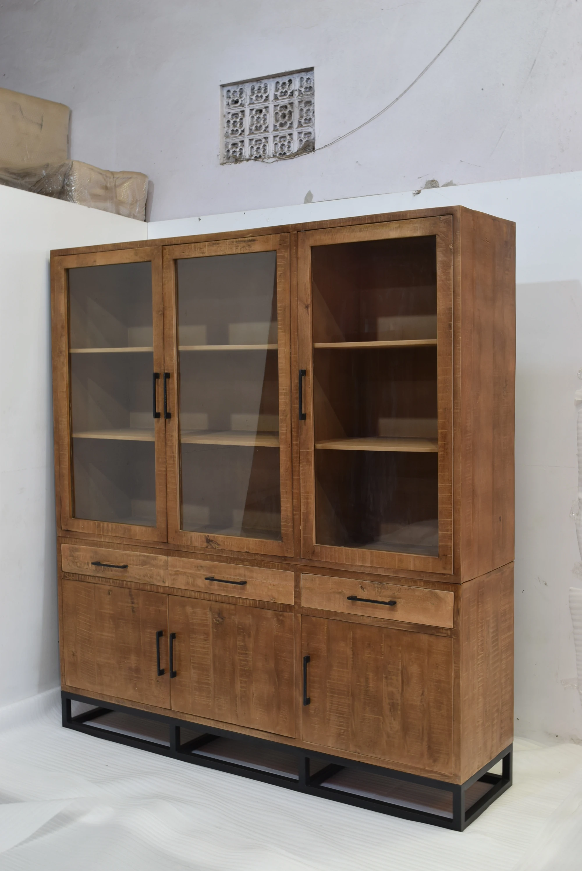 Latest Design Solid Wood Iron Base and Glass Panel Living Room Cabinet Furniture with Drawers and Doors Storage Cabinet