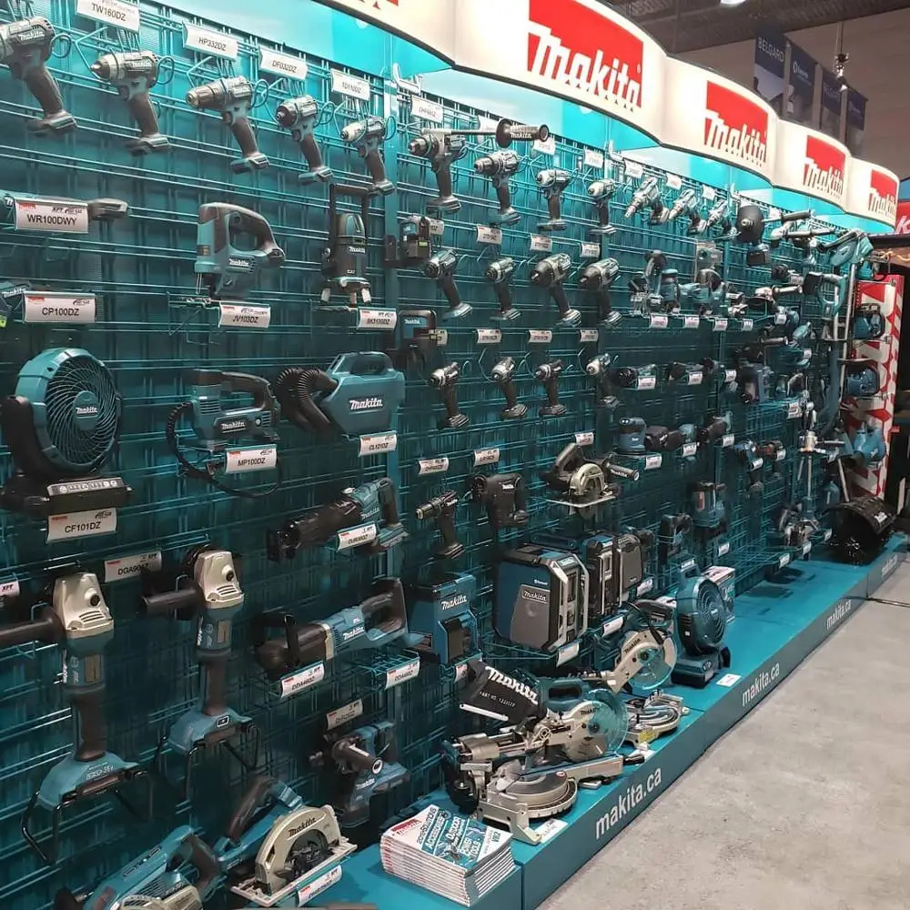 
Makitas LXT1500 18-Volt LXT Lithium Cordless 15-Piece Combo Kit 