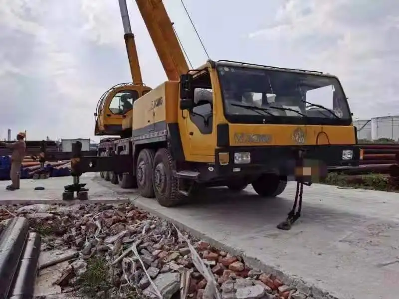 China Made Used XC MG 100Ton 2009 Truck Crane Second Hand Truck Crane