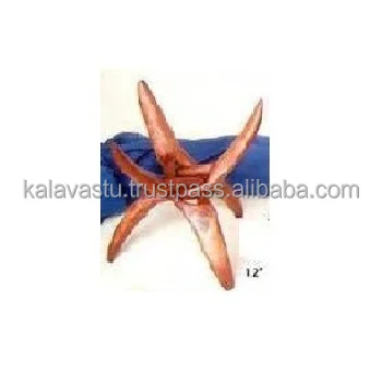 Wooden cobra stand for bowl or ball