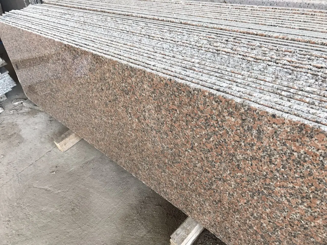 Factory Directly Supply  Cheap Price Granite HaiTang Red Slab&Tile