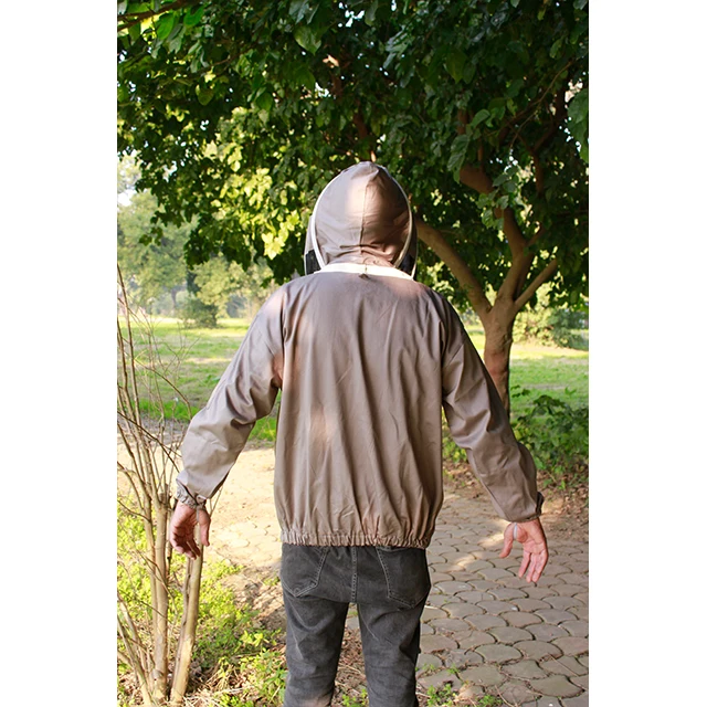 Protective bee keeping hat with veil for beekeeper