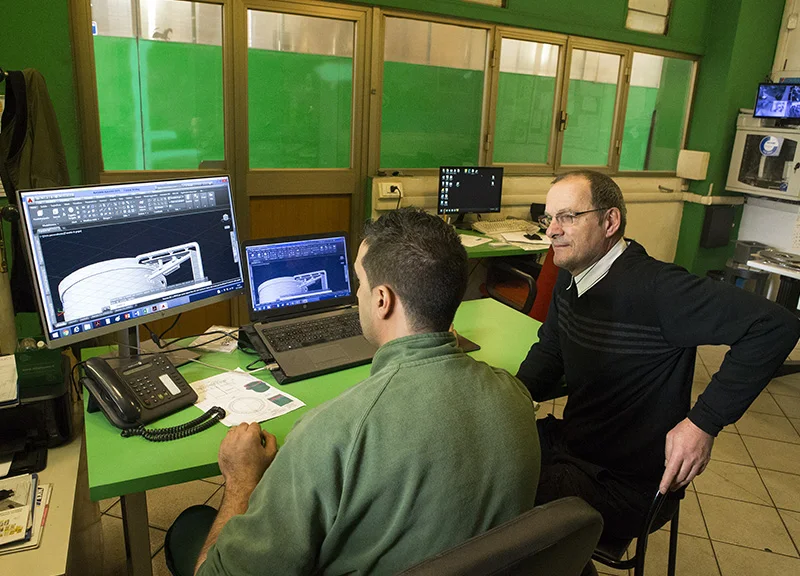 Best Italian Quality 7 Tons Capacity Cold Die Castings Ferritic Crucibles For Magnesium Alloys