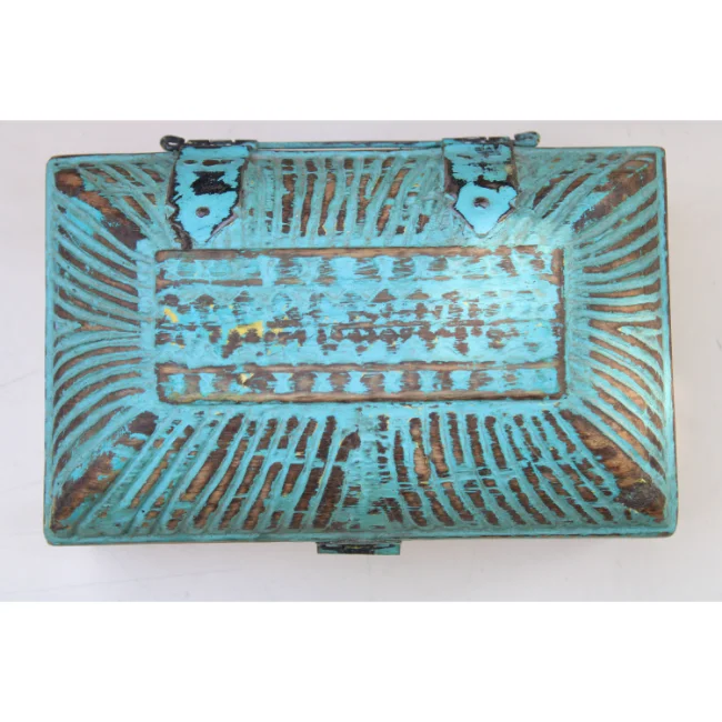 Деревянная коробка для ювелирных изделий ручной работы с гравировкой