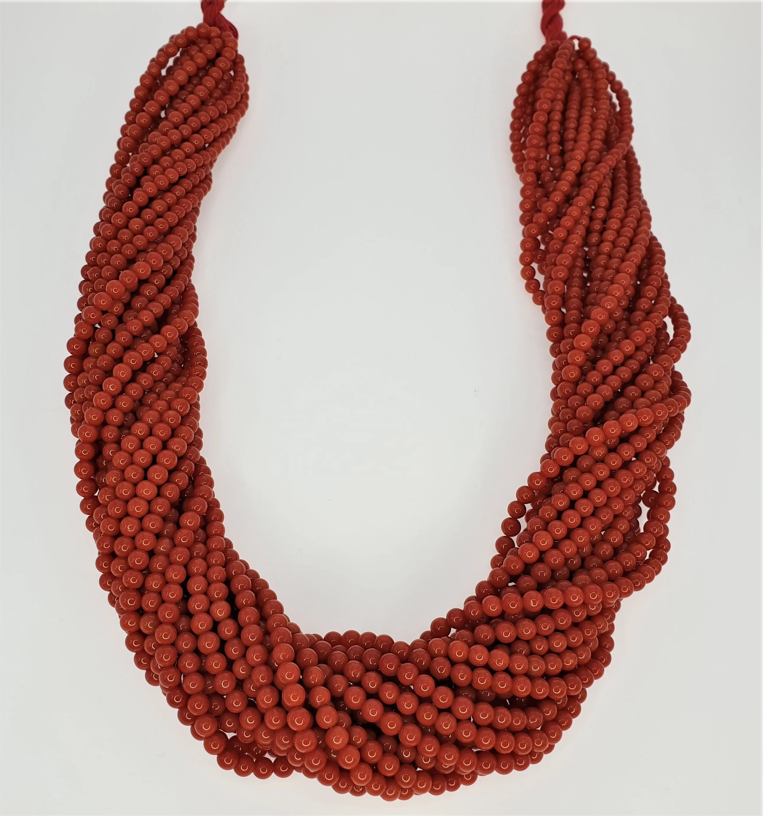 
RED CORAL ROUND BEADS 8.0 MM STRANDS 