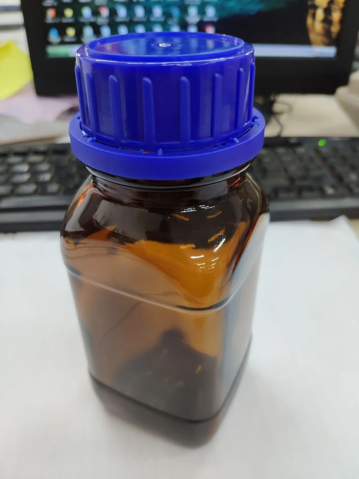Amber Square Bottle with PP screw Cap and LDPE pouring ring 100ml 250ml 500ml 1000ml