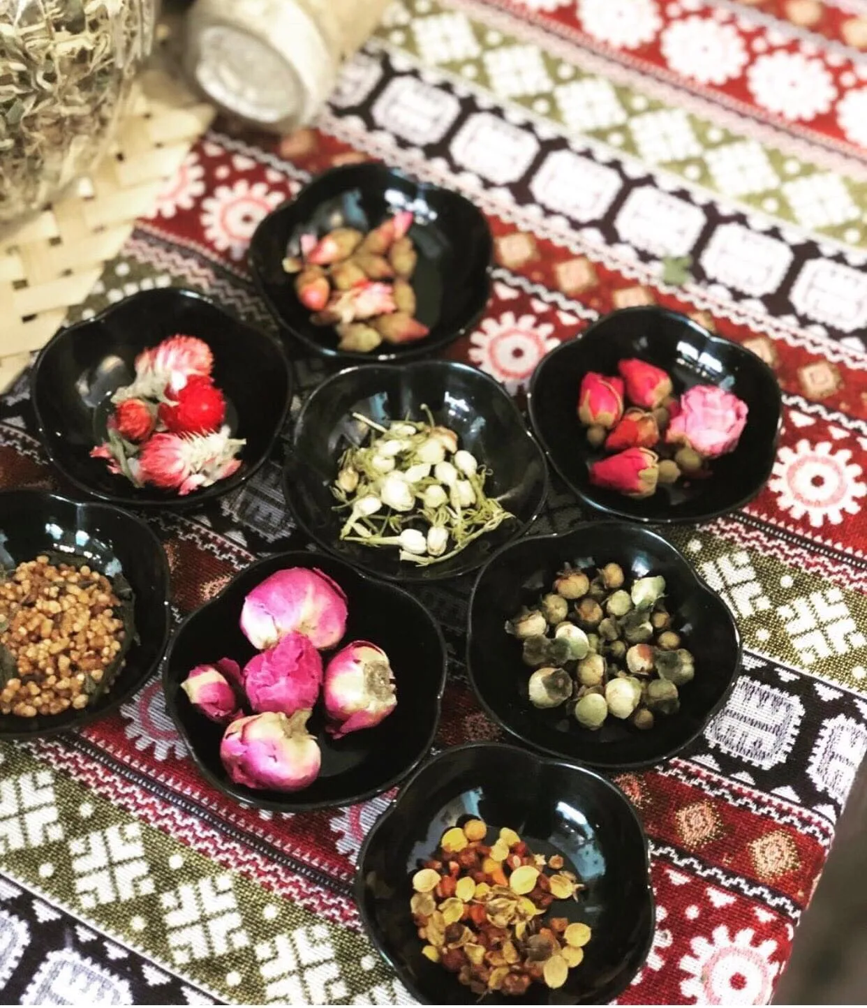 Premium  Mixed Flower Tea good for body ( Rose , Daisy  Blue Butterfly Pea , Jujube Fruit, Brown Sugar...)