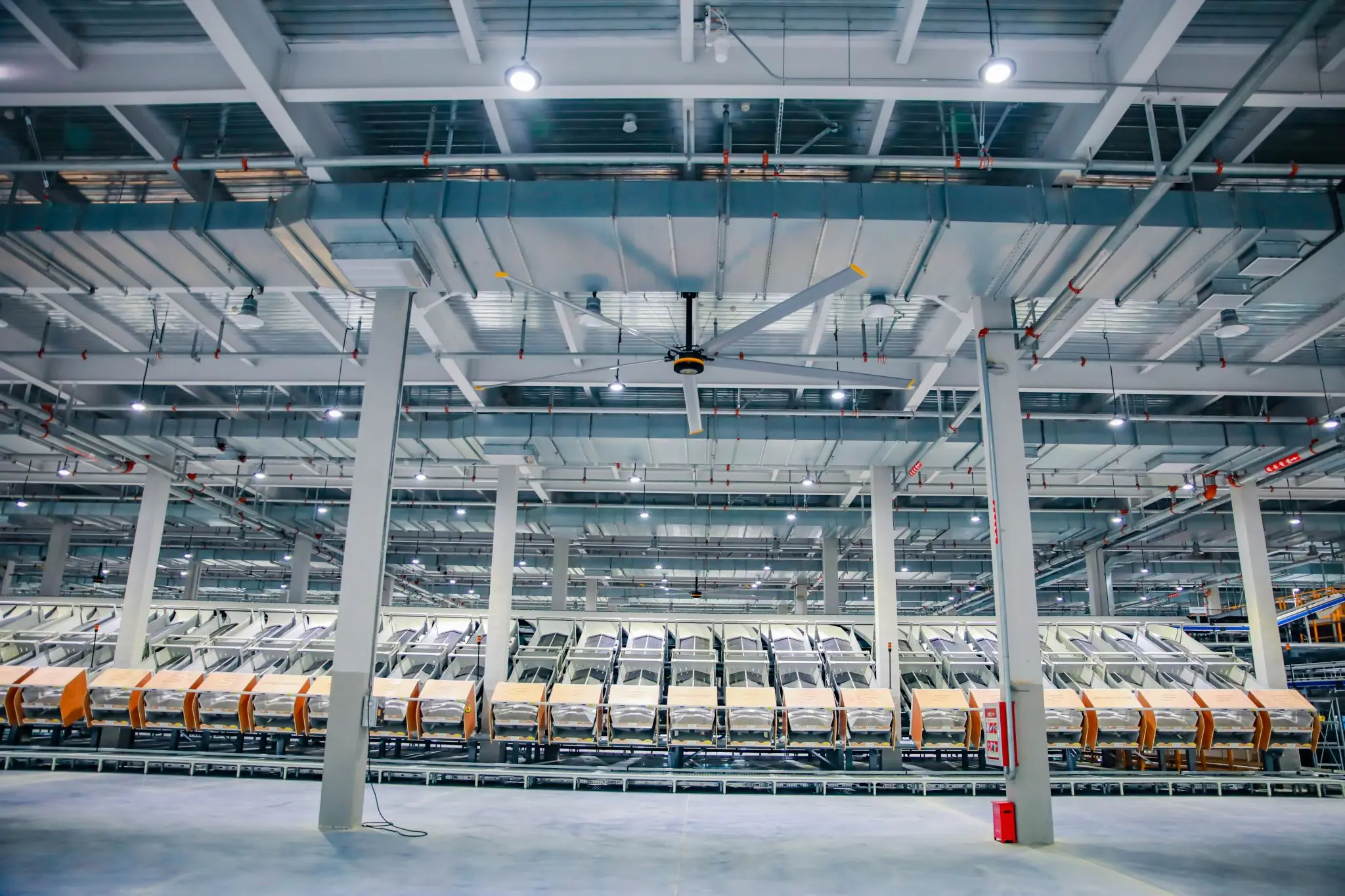 Kale Boreas II Gearbox HVLS Fan with 5 Aluminum Blades 20ft Large Ceiling Fan for Cooling & Ventilation in Airport