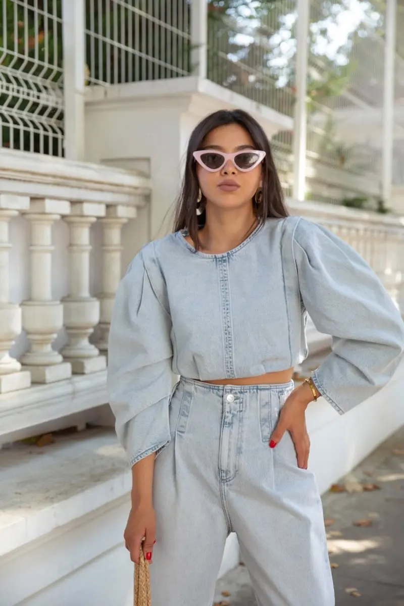
High Quality Stylish Blue Denim Puff Sleeve Voluminous Crop Top Blue Jean Jacket Set Outfit 
