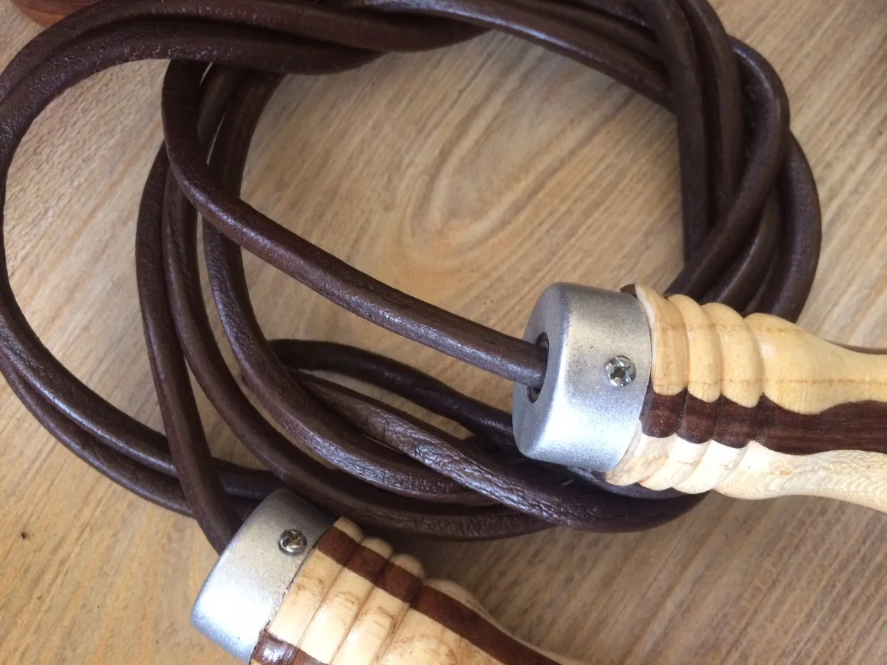 
Leather Skipping Rope with Wood Handles | 100% Cow Leather | Classic Retro Antique 