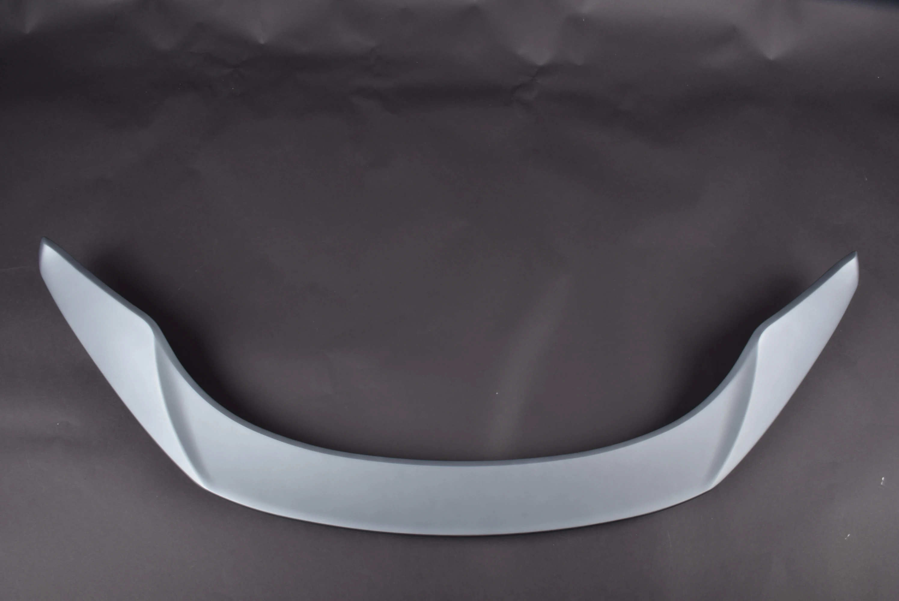 Задний спойлер серого цвета для TOYOTA SUPRA A90 MK5