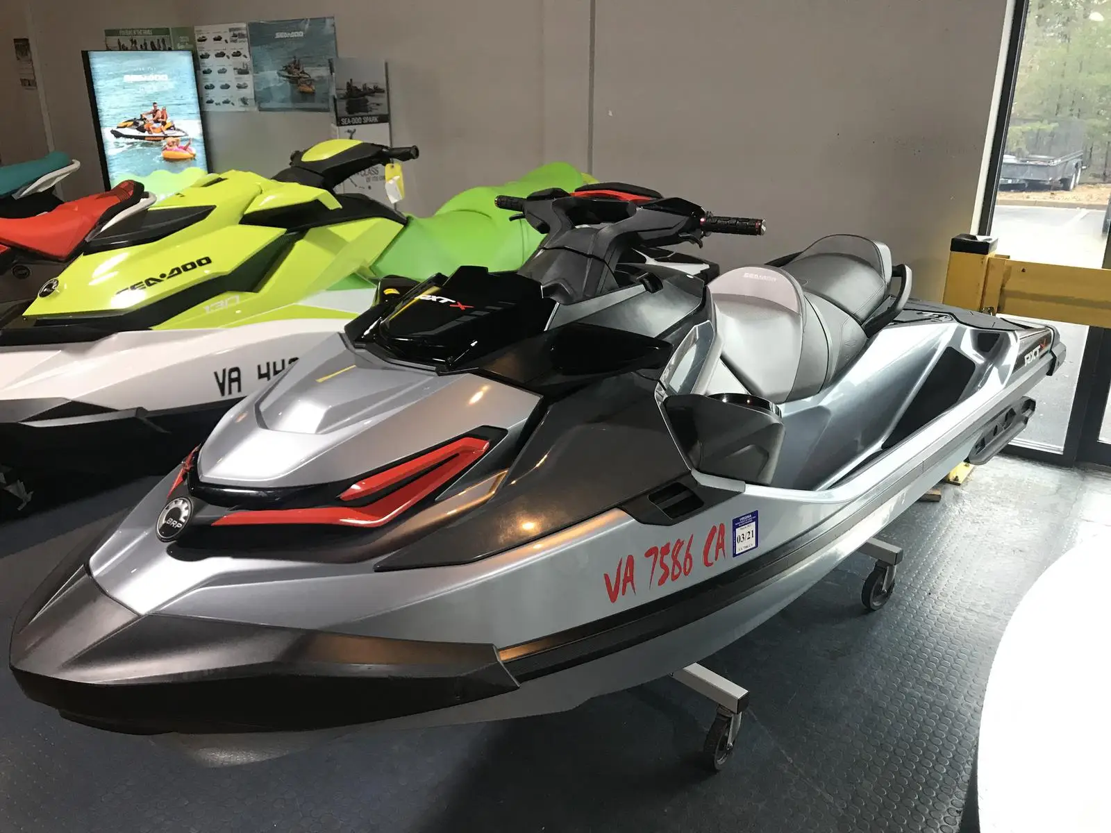 Водный реактивный гидроцикл на продажу лодки sea doo