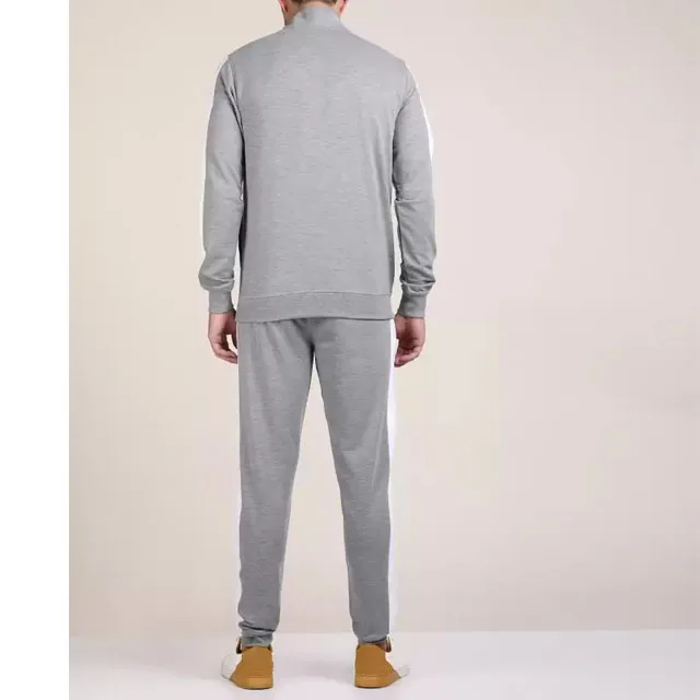 2021 Wholesale customized sublimation printing with latest design cheap price Soccer tracksuit for men