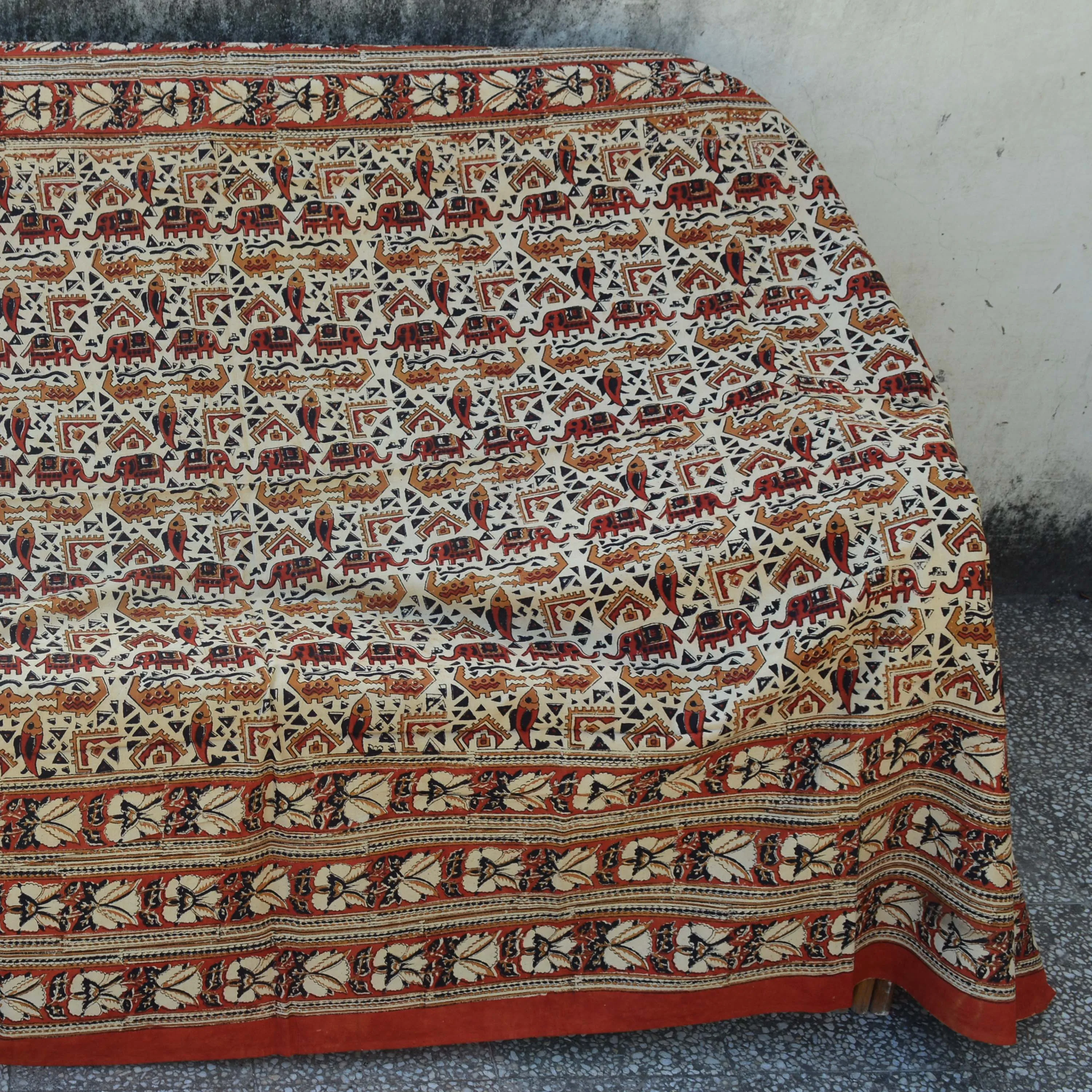 Хлопковая прямоугольная скатерть ручной работы