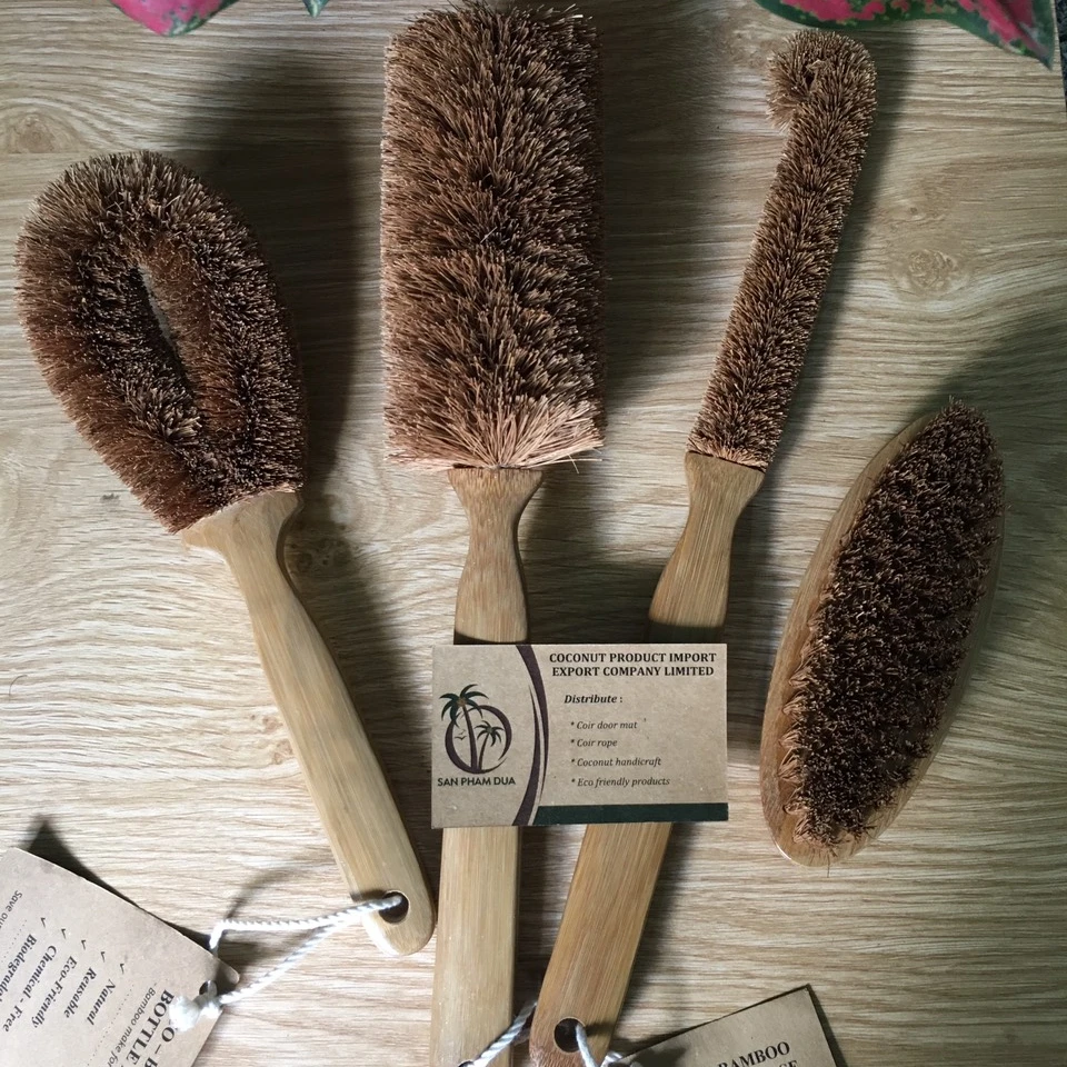 Wholesale Coconut Kitchen Brush Multi Purpose Eco-Friendly Coconut Brush Kitchen Cleaning Brush from Coconut