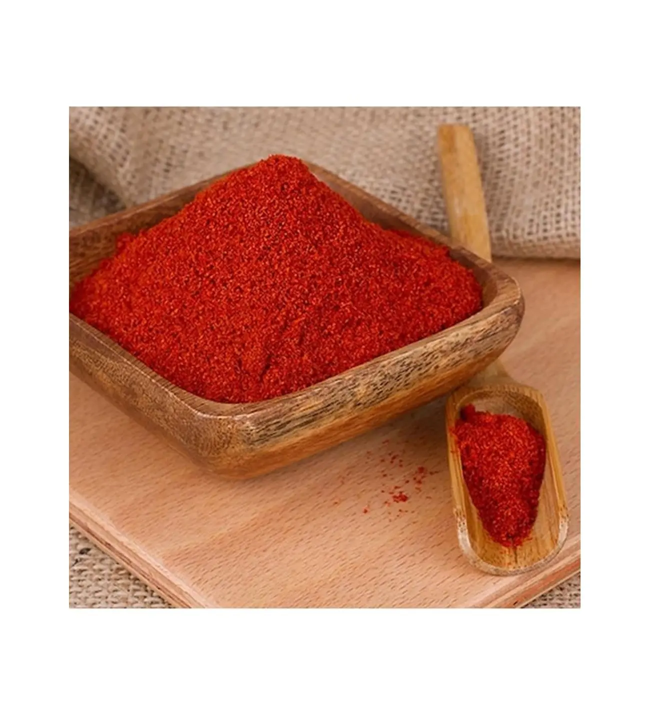 POWDERED RED PEPPER SPICE IN RETAIL AND BULK PACKAGES