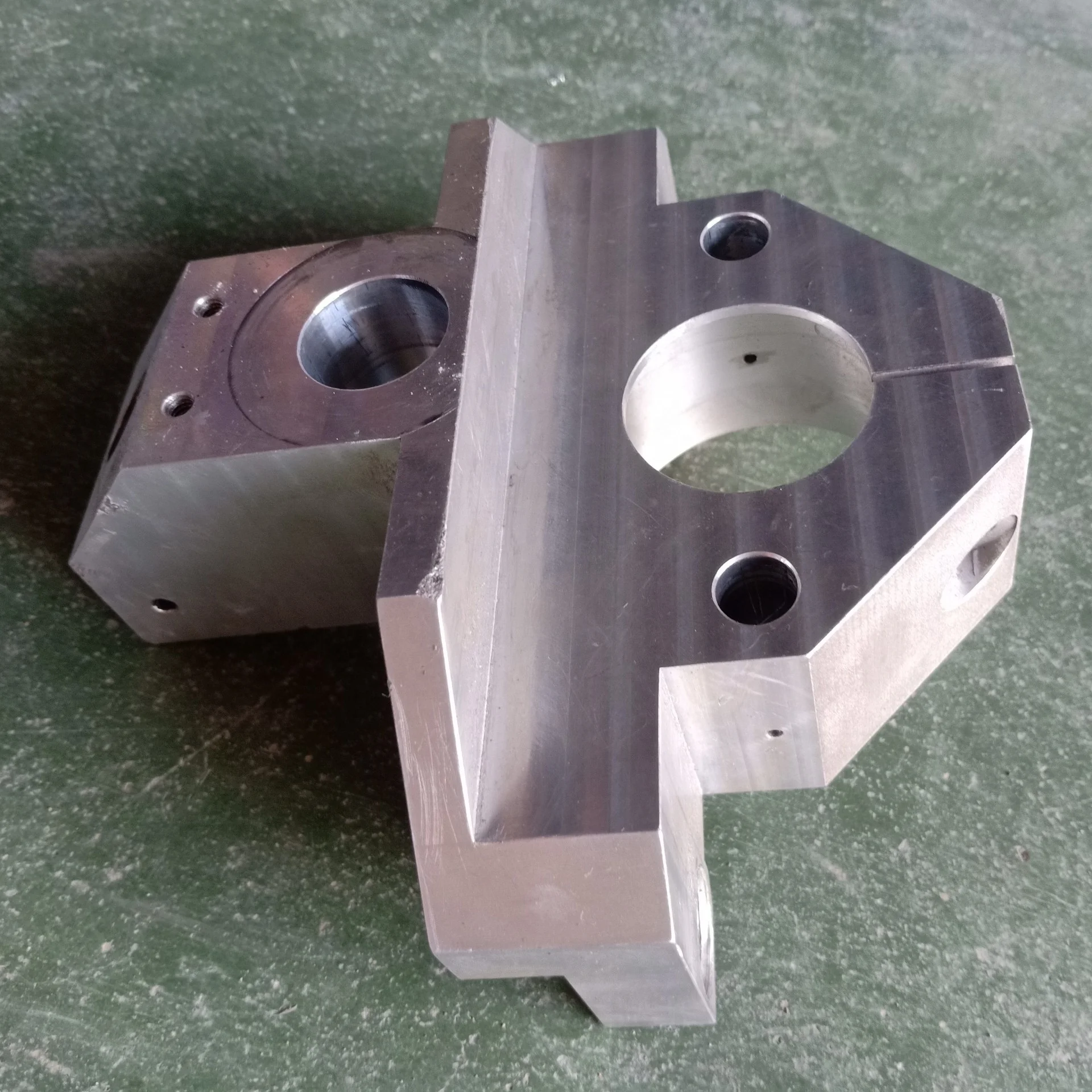 CNC LATHE FANUC CNC MILLING MACHINE METAL FROM VIETNAM