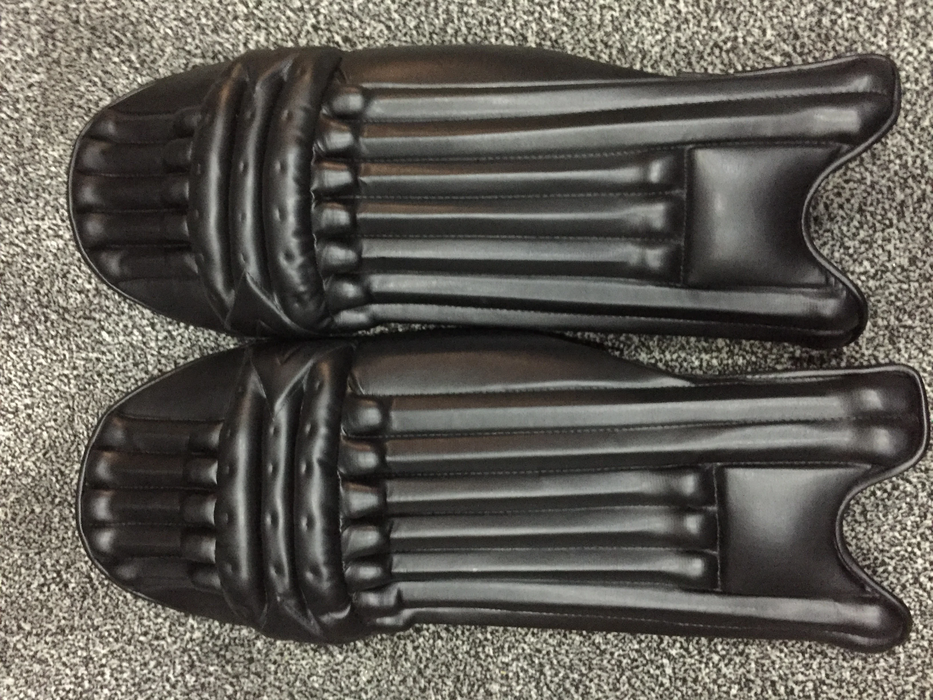 
Cricket Batting Pads Right Handed & Left Handed Universal Size 