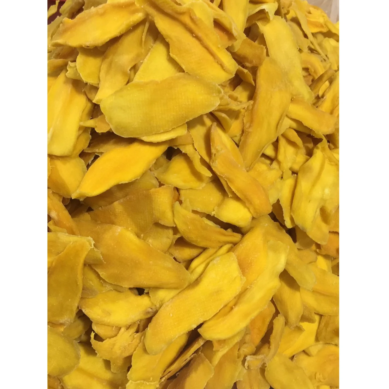 
Many Vitamin Sweet Taste Funny Chips Sliced Natural Dried Mango with Gift Packing 