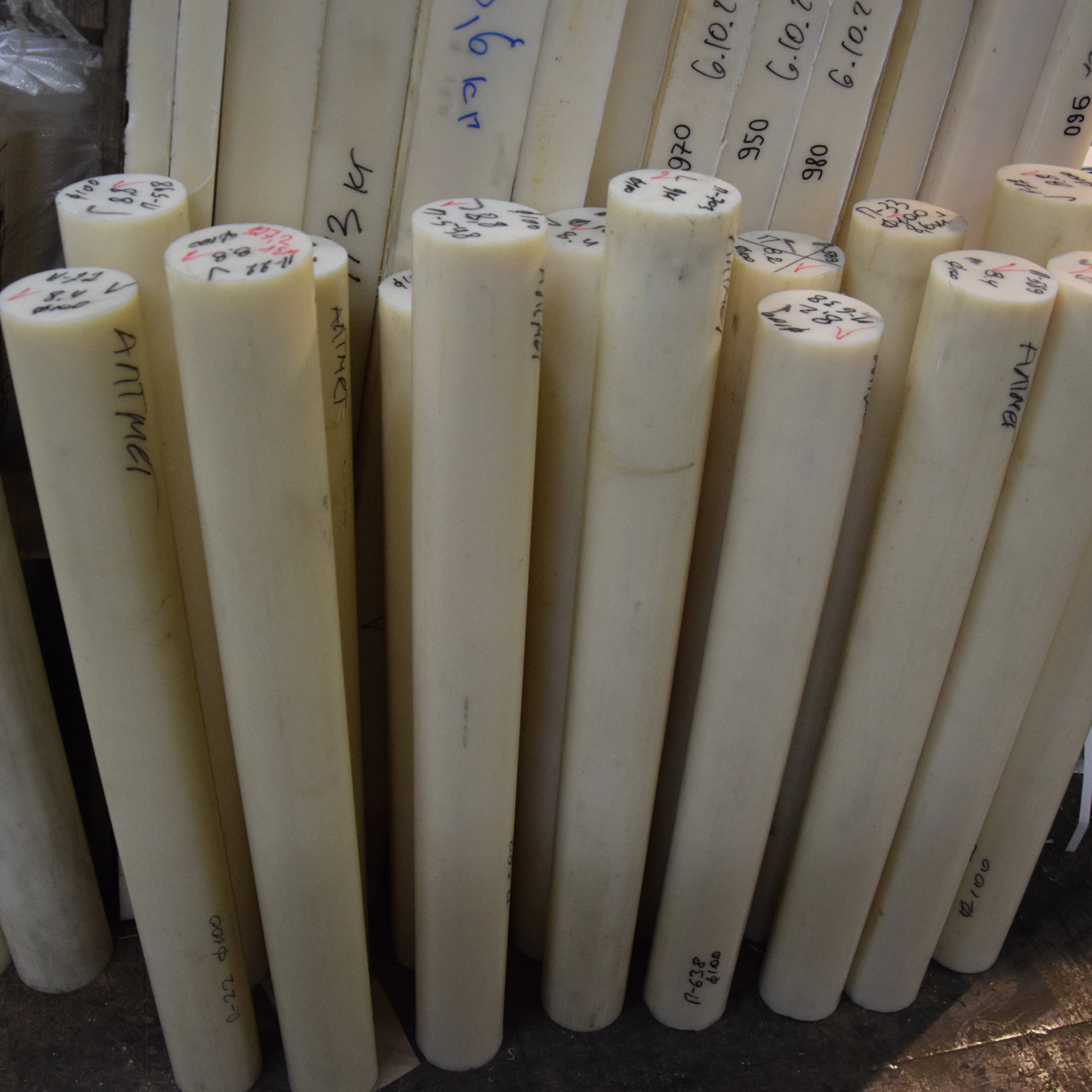 Best Quality High Physical and Mechanical Properties Polyamide Blanks Dia >=40mm Wear Resistant PA-6 Rod