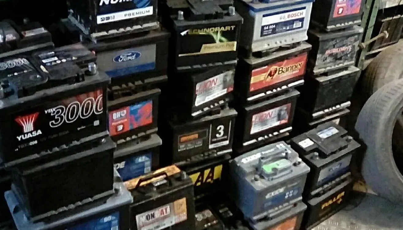 
Scrap Lead batteries , Drained Batteries Scrap , Lead Scrap 