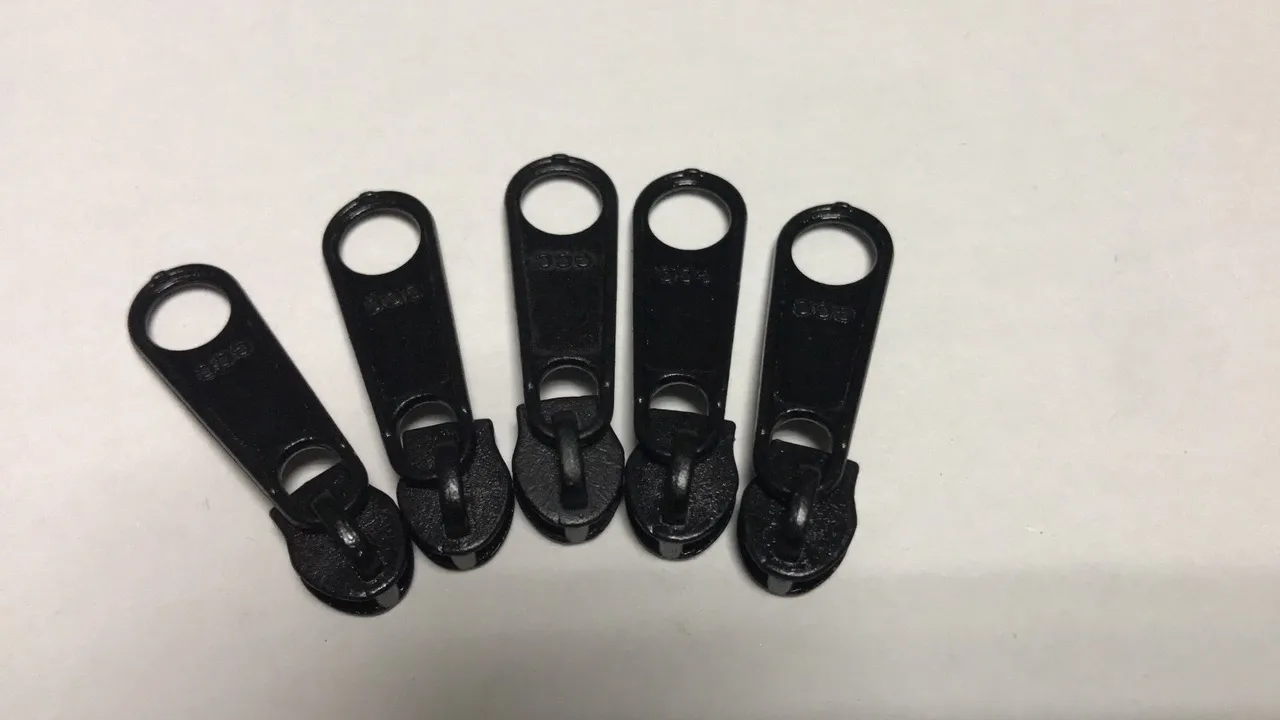 Exported High Quality Customizable Metal Slider Shoes Accessories Zippers And Sliders