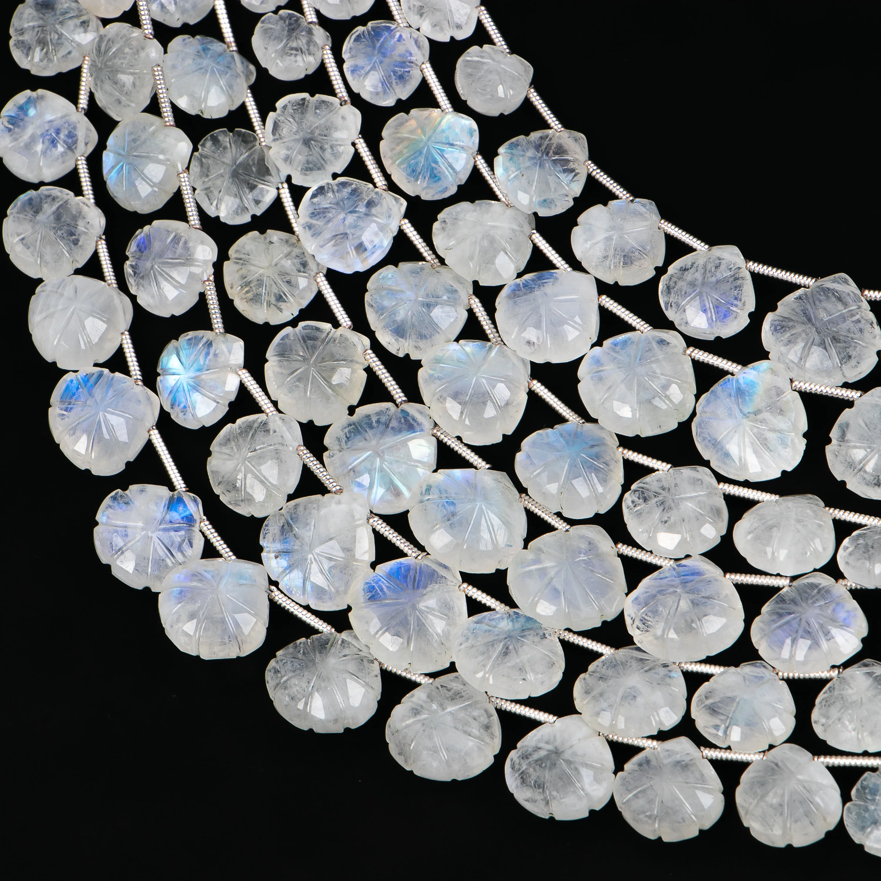 Натуральный Радужный Лунный Камень цветок резьба в форме сердца бусины оптовая продажа производитель драгоценных