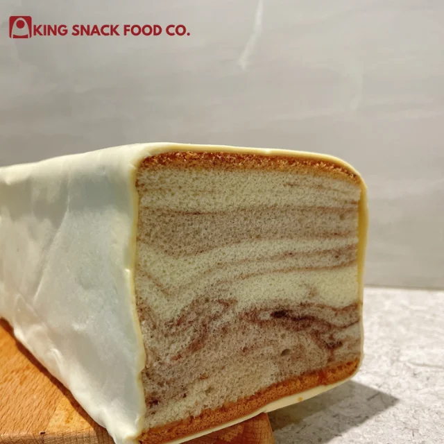 2022 amazon hot selling dessert marble puff pastry cake tasty marble cake stand board