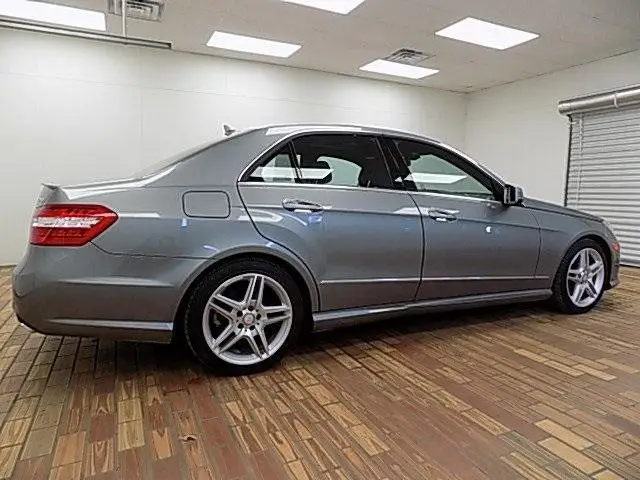 Подержанных автомобилей MERRCEDES-BENZ E-CLASS 2013