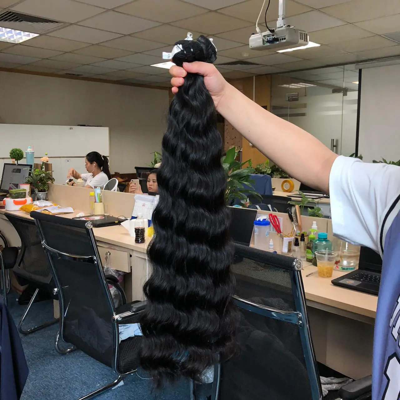  Горячая Распродажа высококачественные необработанные камбоджийские натуральные волосы сырые волнистые пучки