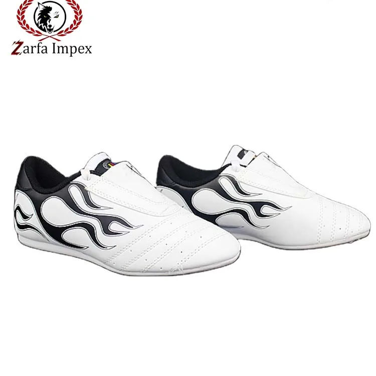 High Quality Customized Logo Design Training Kung Fu Academy Martial Art MMA Men Taekwondo Shoes