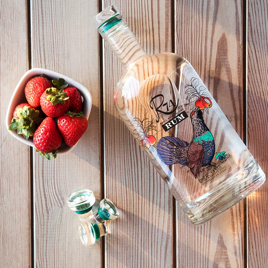 Roner R74 Rum White, Сделано в Италии, R74 Rum White, 52% Том, 700 мл, самая известная в Италии Дистилляция