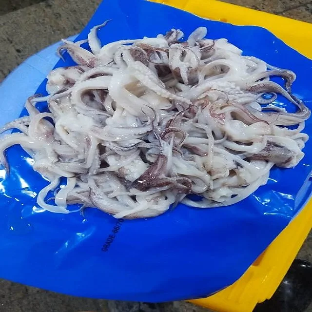 Замороженные грызунки кальмара очищенные из Индии