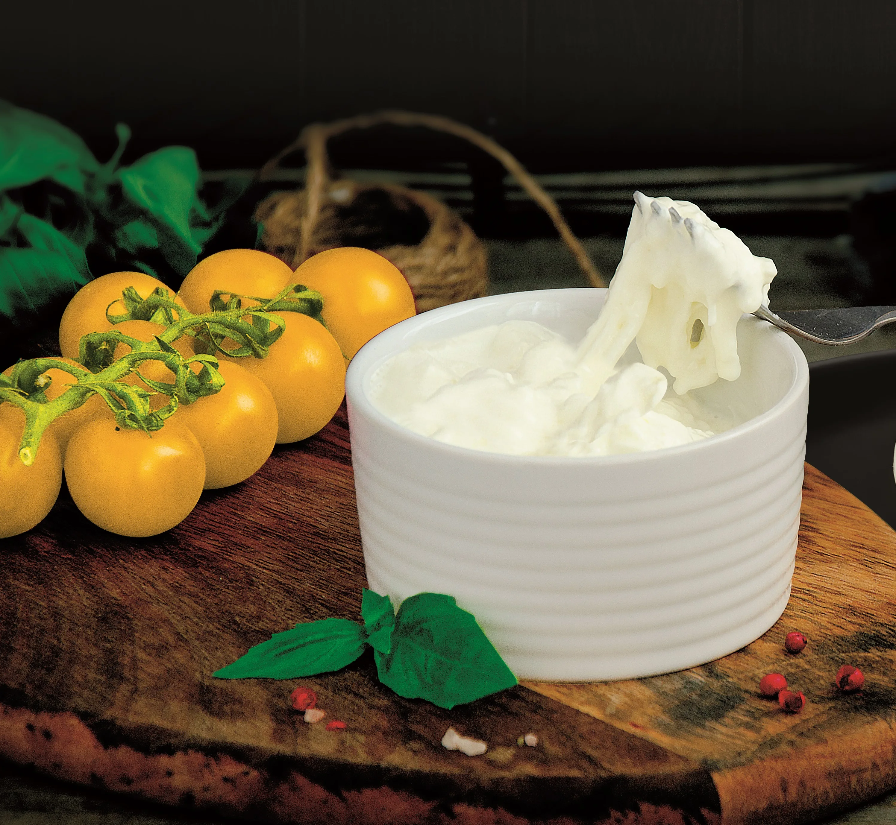 Casa Radicci STRACCIATELLA - Italian high quality chilled cream cheese with mozzarella stripes 200g