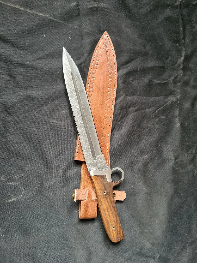 custom handmade Damascus steel hunting knife with leather sheath