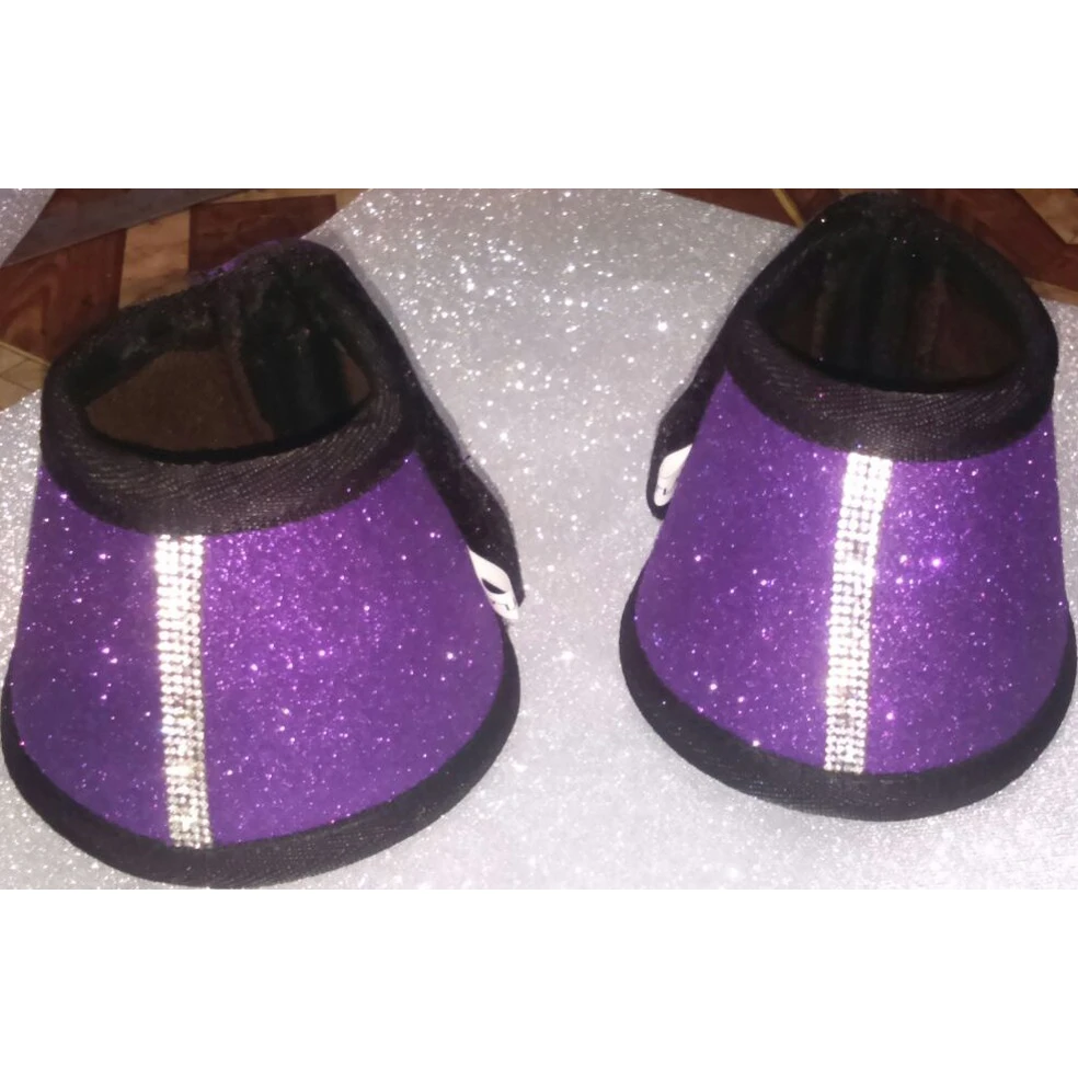 Блестящие ботинки с колокольчиком