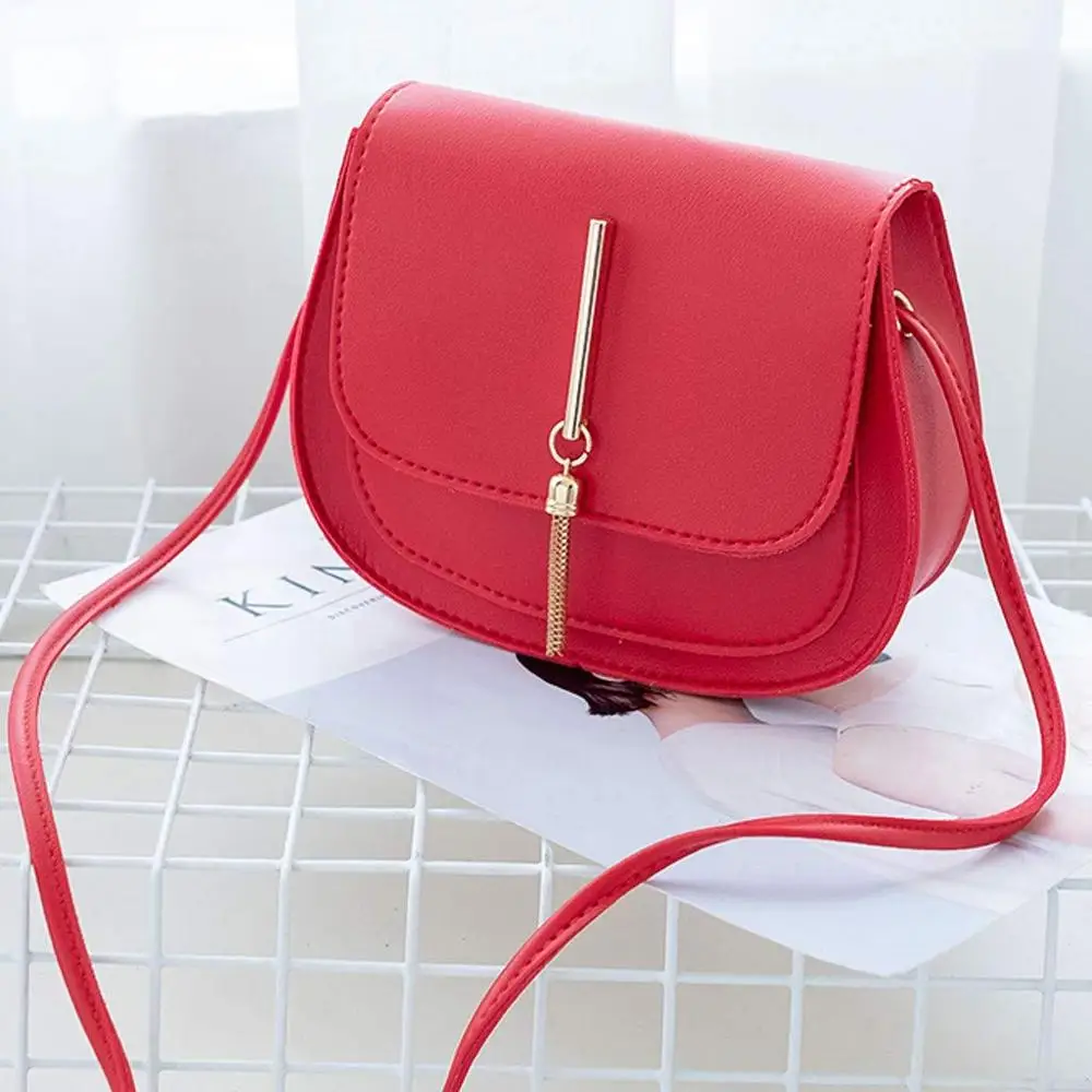 
Simple Solid Color Tassel Small Crossbody Bags Shoulder Bag for Women Stylish Ladies Messenger Bags Purse and Handbags 