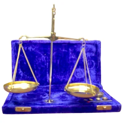 Decorative Brass Balance scale with velvet box Handmade Home Decor Balance Control Scale For Children
