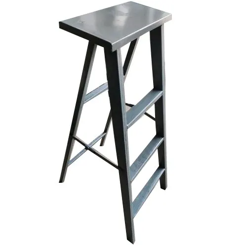  Многоступенчатая лестница ручной работы из мягкой стали с цветным покрытием