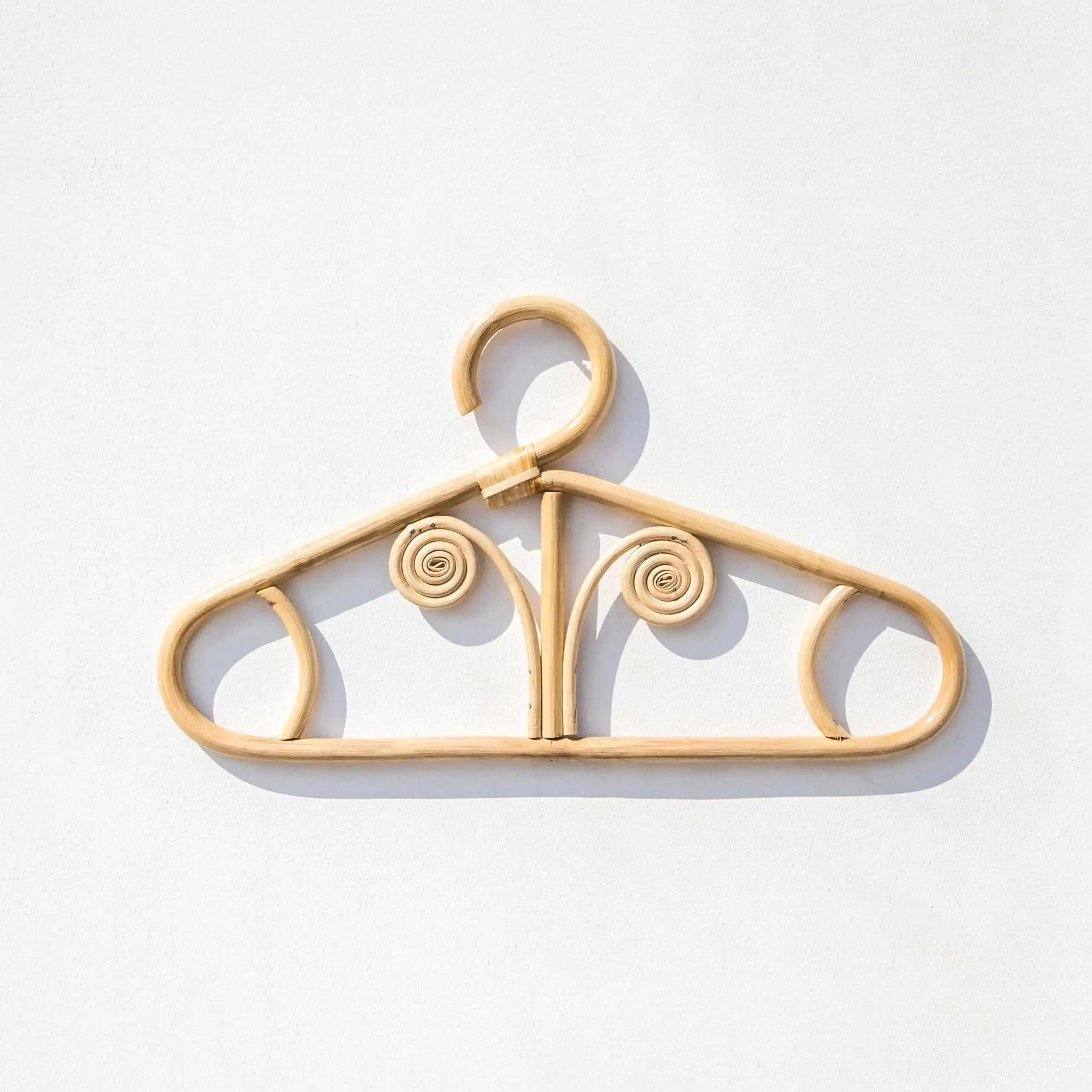 Swirl Detailings Rattan Wall Hooks Garments Organizer Rack Clothes Hat Hanging Hook Rattan /SISU/ RH-113