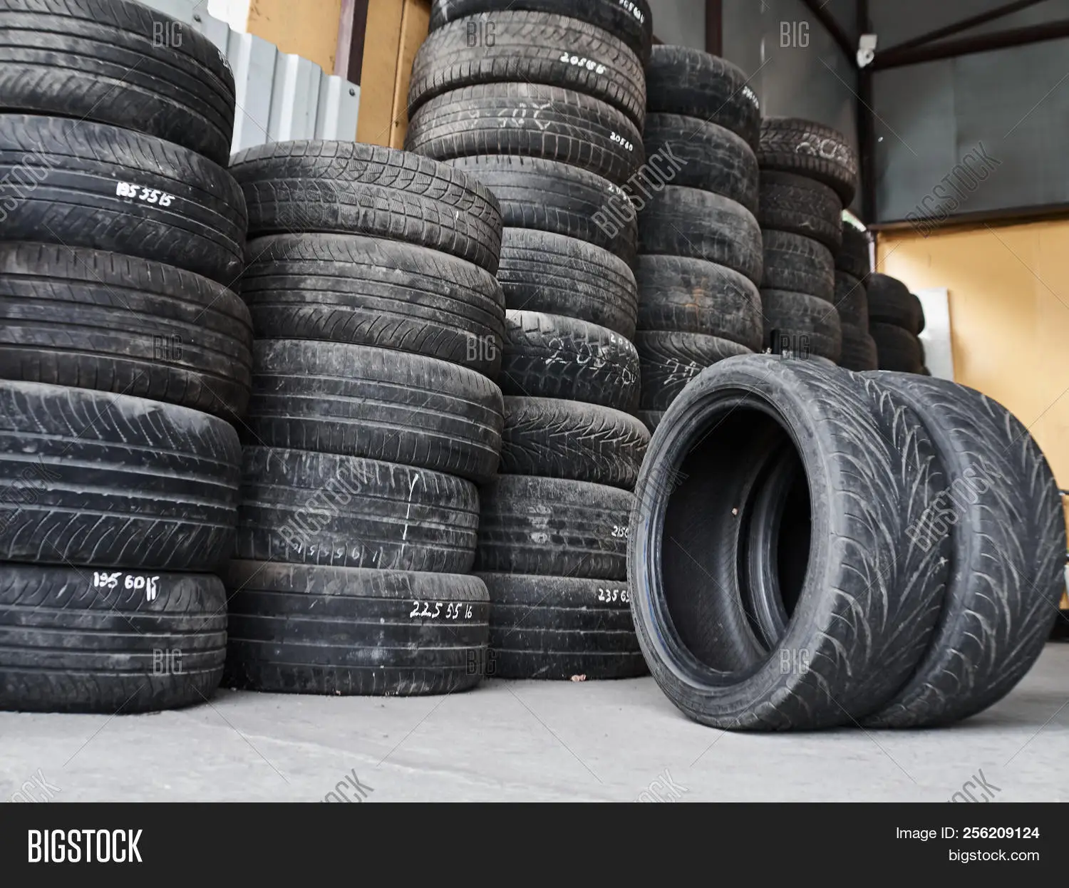 used car tires ,,.,.jpg